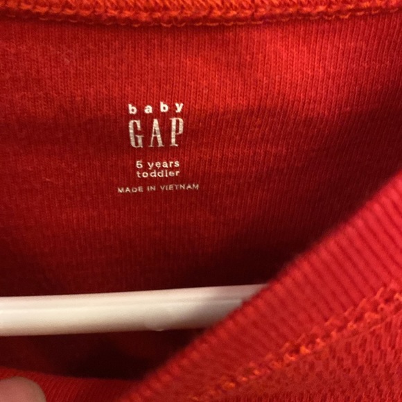 Boys Gap red set: pants and long sleeve shirt, size 5 - Picture 4 of 4